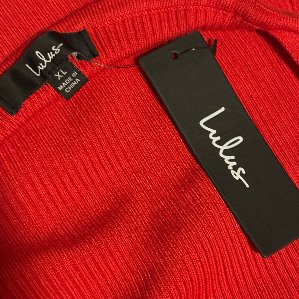 Lulu's red Ribbed Bodysuit - Picture 3 of 3